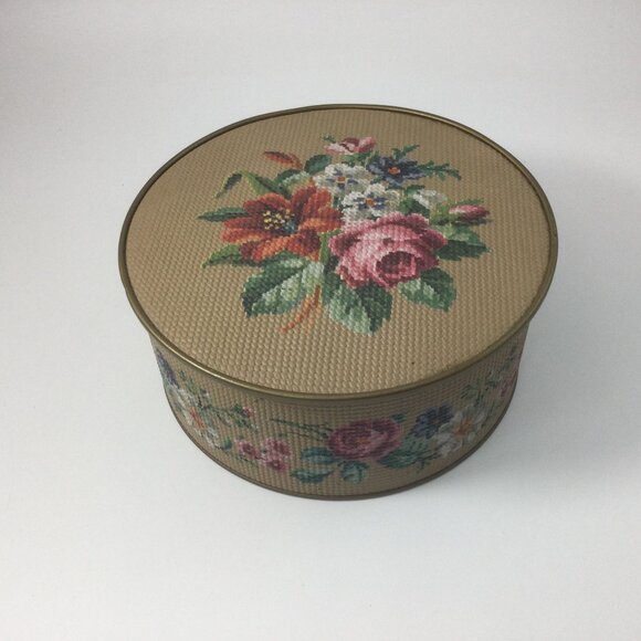 Guildcraft Metal Tin Container Texture Embossed Faux Needlepoint 8" - Picture 1 of 7